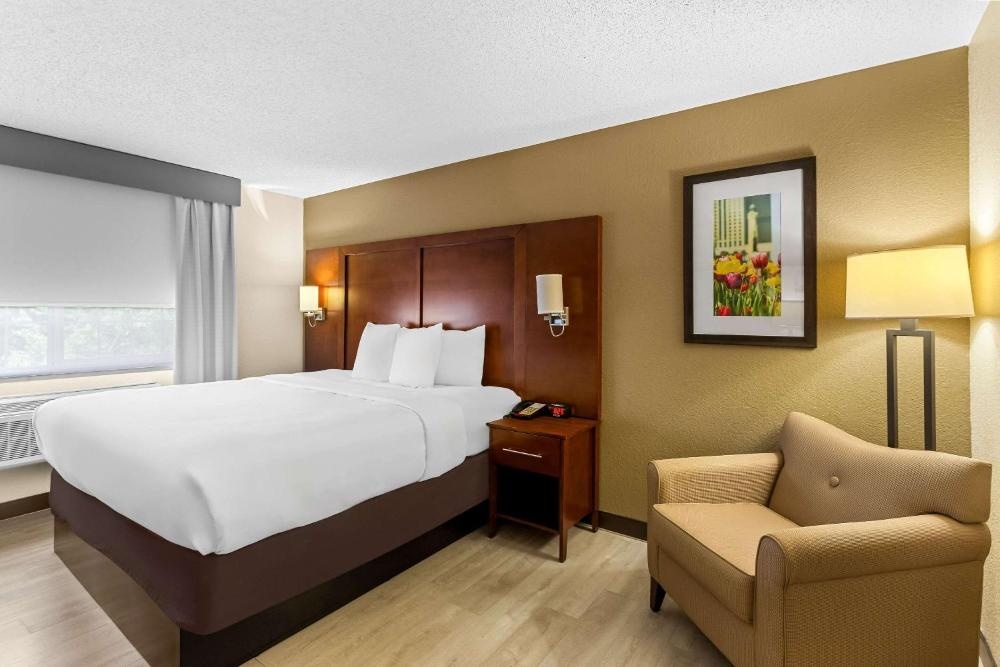 Comfort Suites Grayslake Near Libertyville North